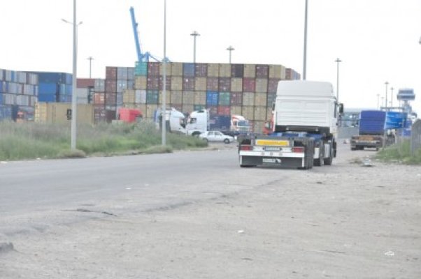 Descinderi în judeţ: au fost recuperate mărfuri furate din transcontainere